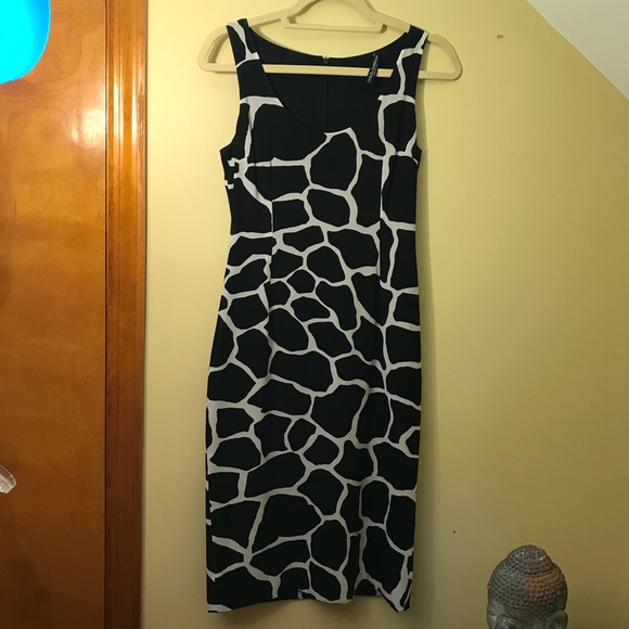 Dolce and Gabbana Sleeveless Dress - Picture 1 of 3